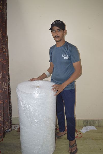 Satff-with-packing material